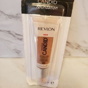 Revlon Candid Foundation